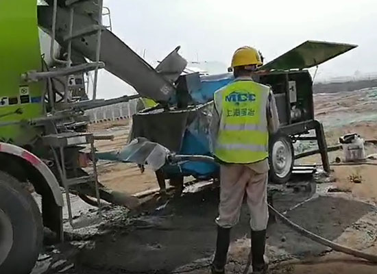 如何安全操作液壓混凝土濕噴機？